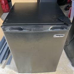 Magic Chef Mini Fridge