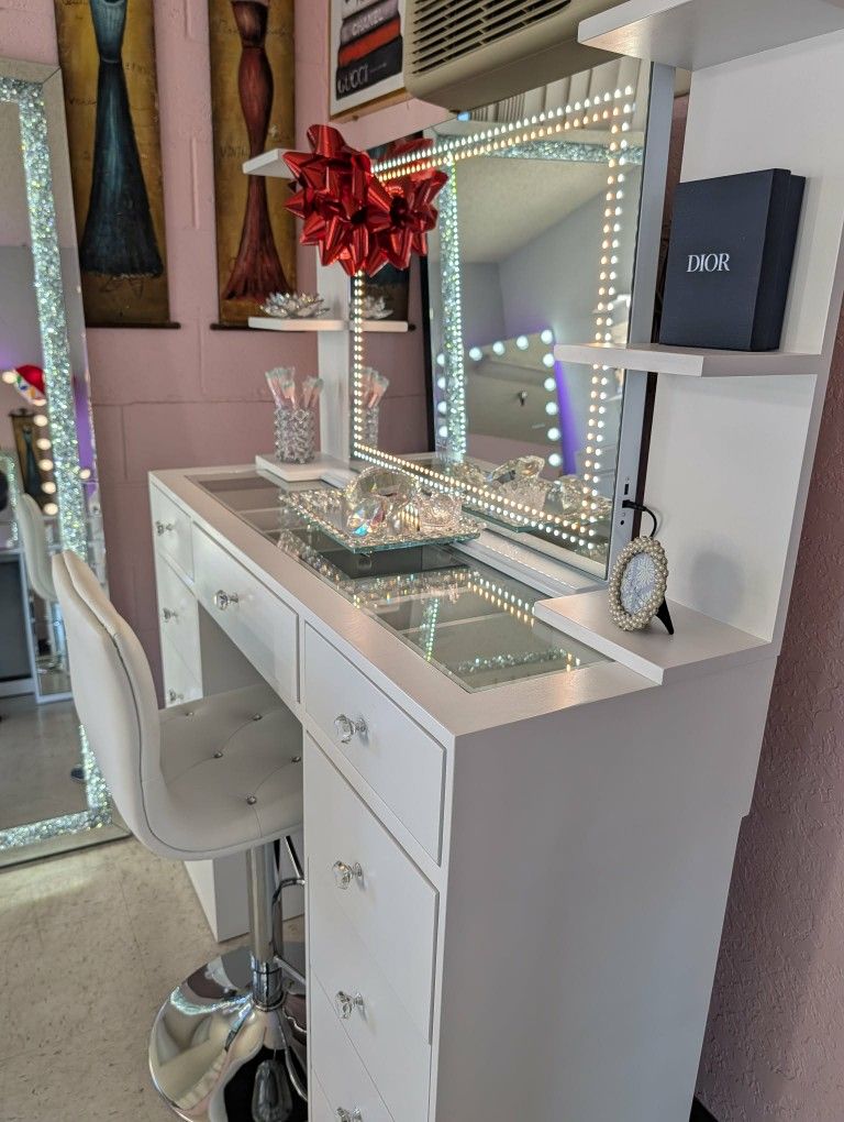 Vanity with Bluetooth