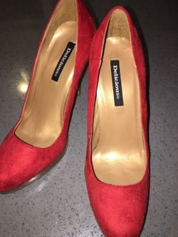 Brand New without box Delicious red platform pump size 9