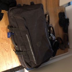 Kipling rolling suitcase