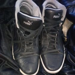 Men's Pumas 