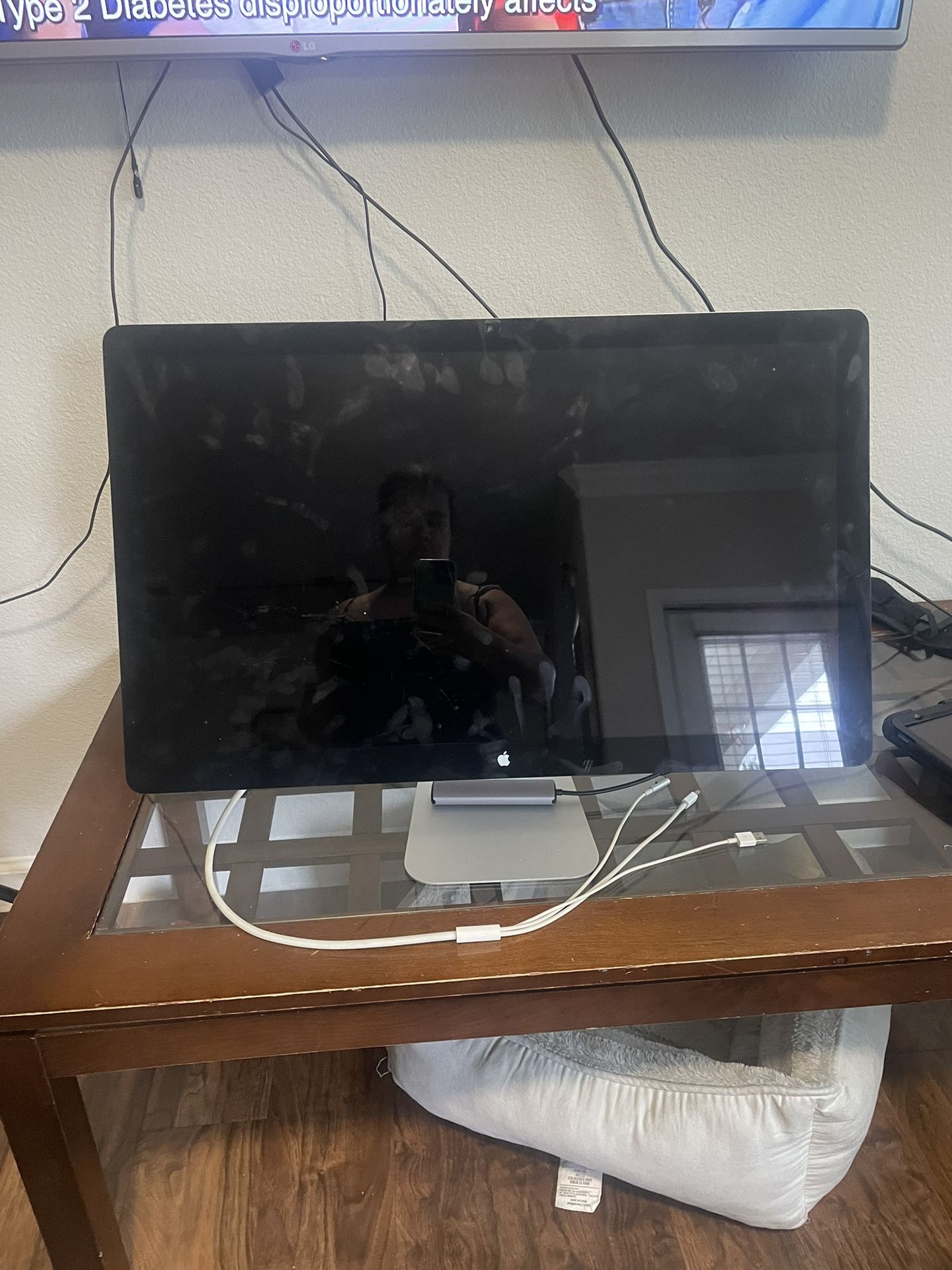 Apple 27 Inch Cinema Display