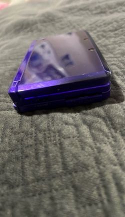 Nintendo 3Ds purple