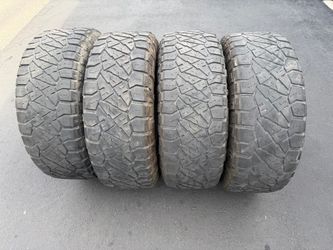 (4) 285/70R17 Nitto Ridge Grappler