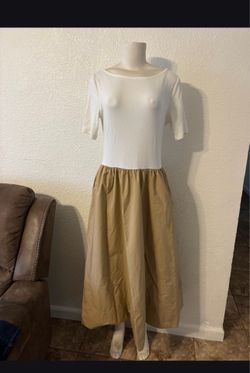 Women’s Meidum gap dress (pockets)