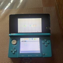 Aqua blue Nintendo 3ds 