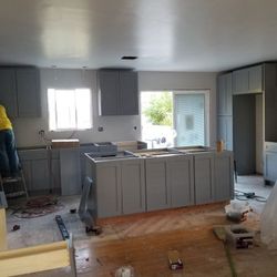 Solid wood kitchen cabinets and countertops