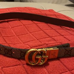 Thin Gucci  Signature Belt  Size 75 (30)  Women 