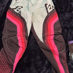 Women’s dirt Bike shirt/pant/gloves