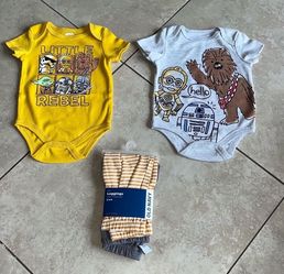 Star Wars Baby Boy’s Onesies and Old Navy Leggings 2 Pack, Size 3-6 Months