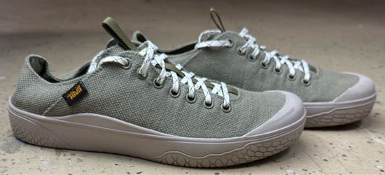 Teva Men's 8.5 / Women's 10