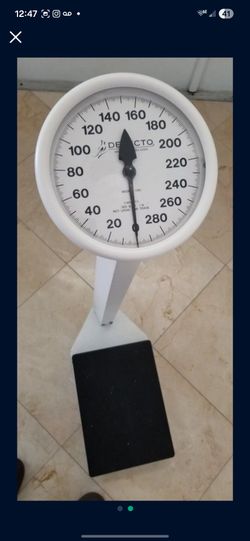 Detecto standing scale