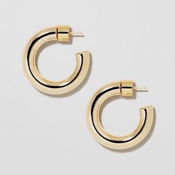 Jennifer Fisher Samira Huggie Earrings – Gold