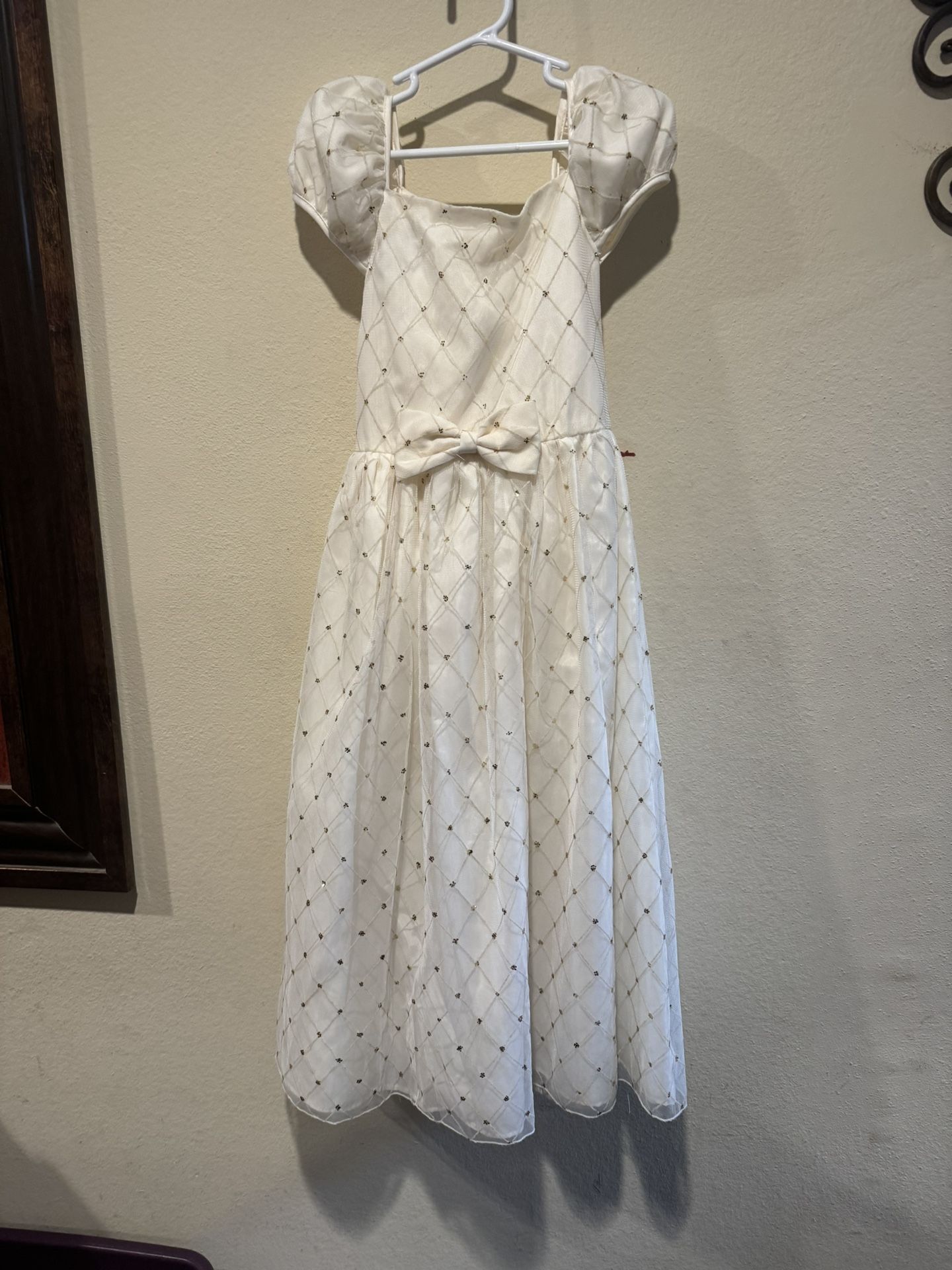 Girls Size 8 Dress $5