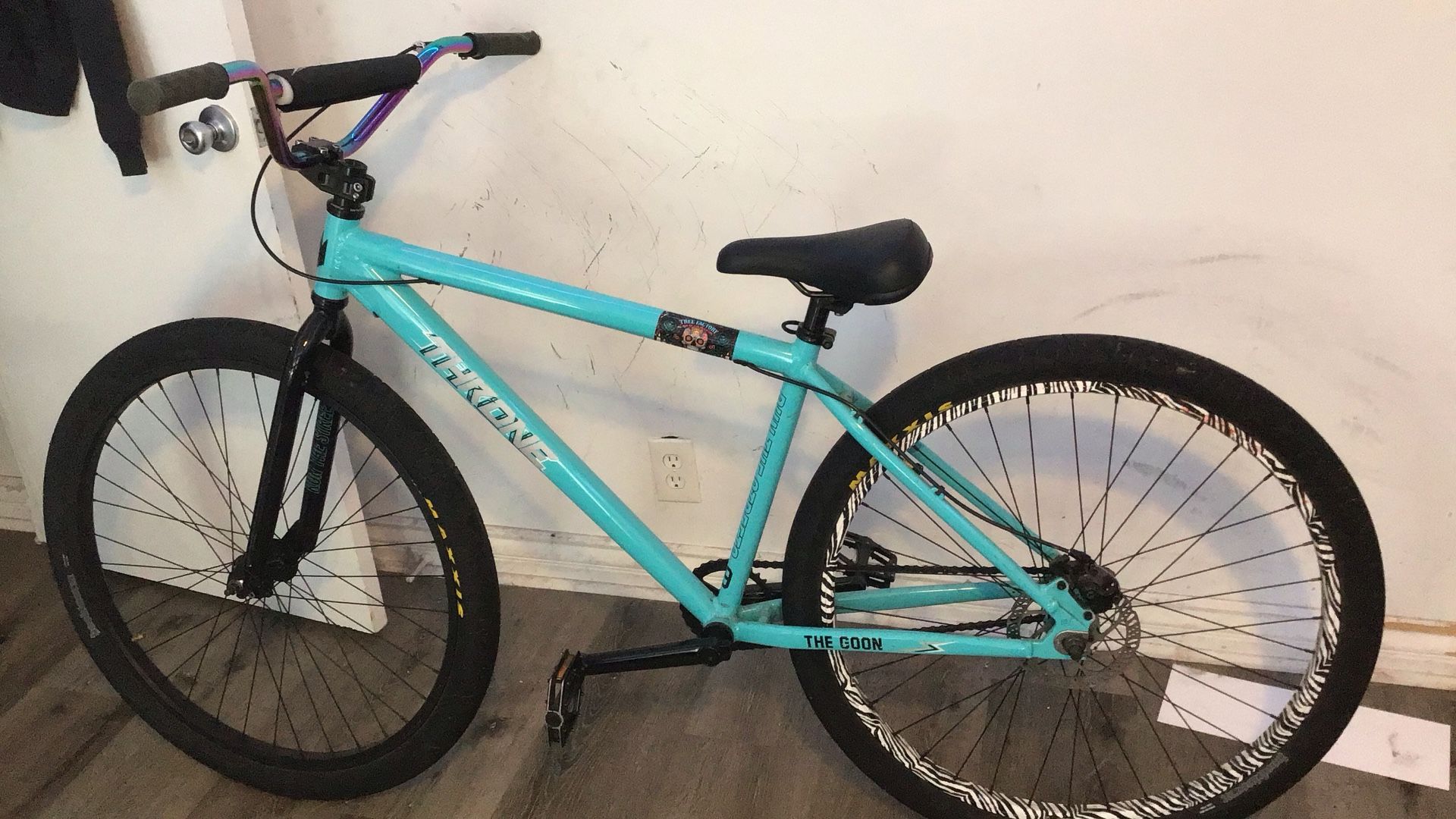 Throne Goon Bike 29er