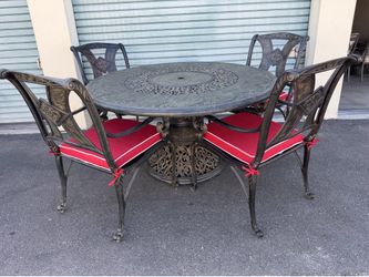 Patio,Outdoor,Hanamint St Moritz,Dining Set,4 chairs,cushions and table,Lazy Susan.