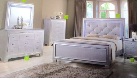 4Pc Bedroom Set