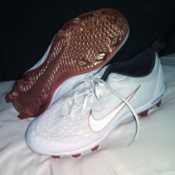 Nike cleats 9.5