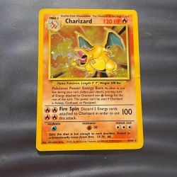 1995 Charizard Pokemon card 4/102