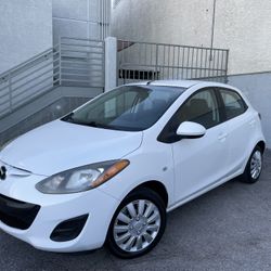 2014 Mazda 2 Hatchback 