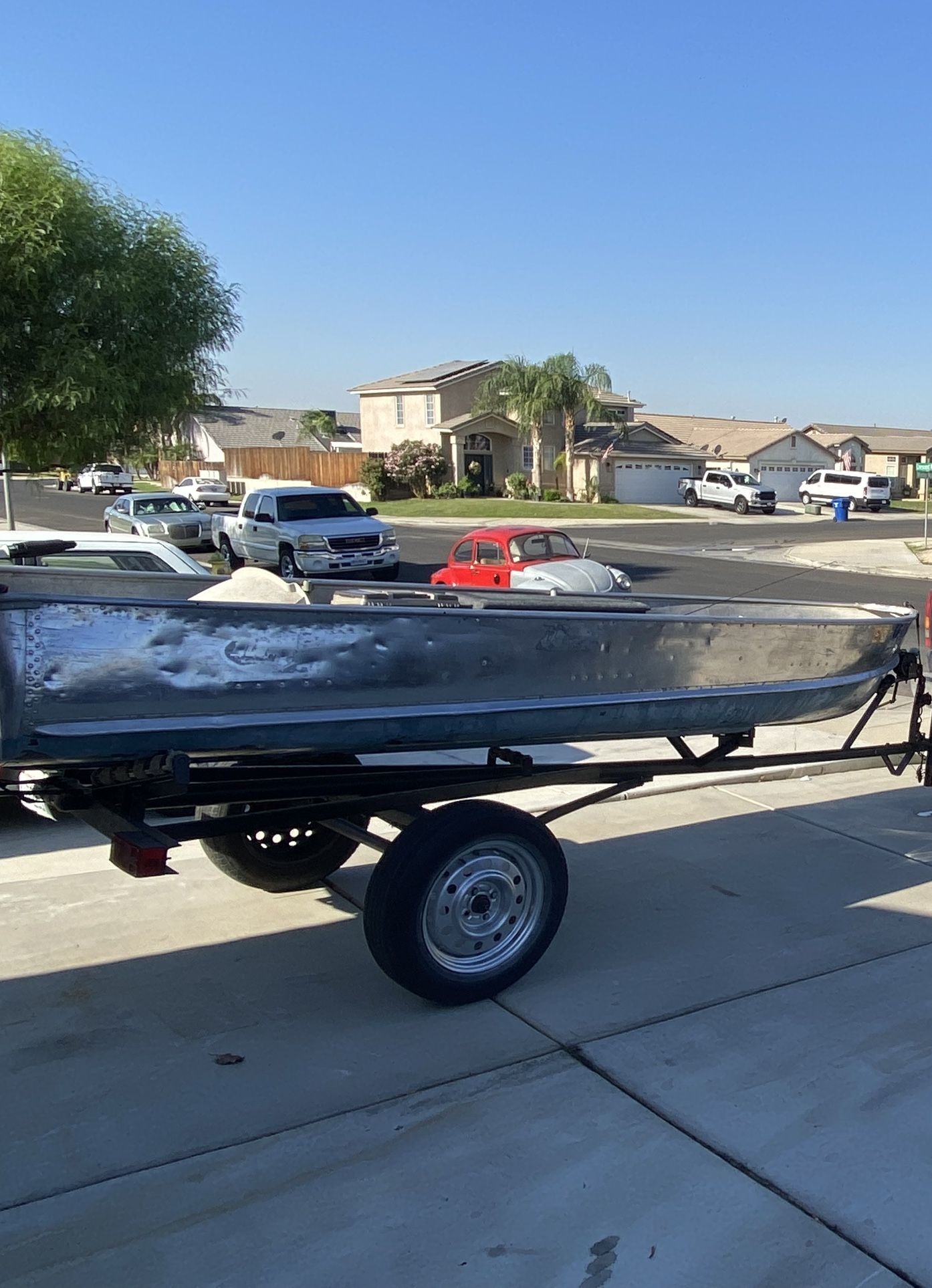 14ft Alumicraft With Trailer