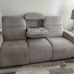 Dual recliner couch