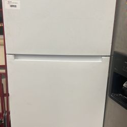 Vissani MDTF18WHR 18 cu. ft. Top Freezer Refrigerator