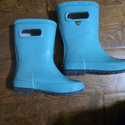 BOGS RAIN BOOTS