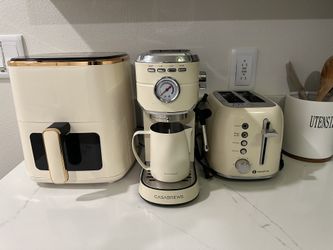 Kitchen Appliances - Like New