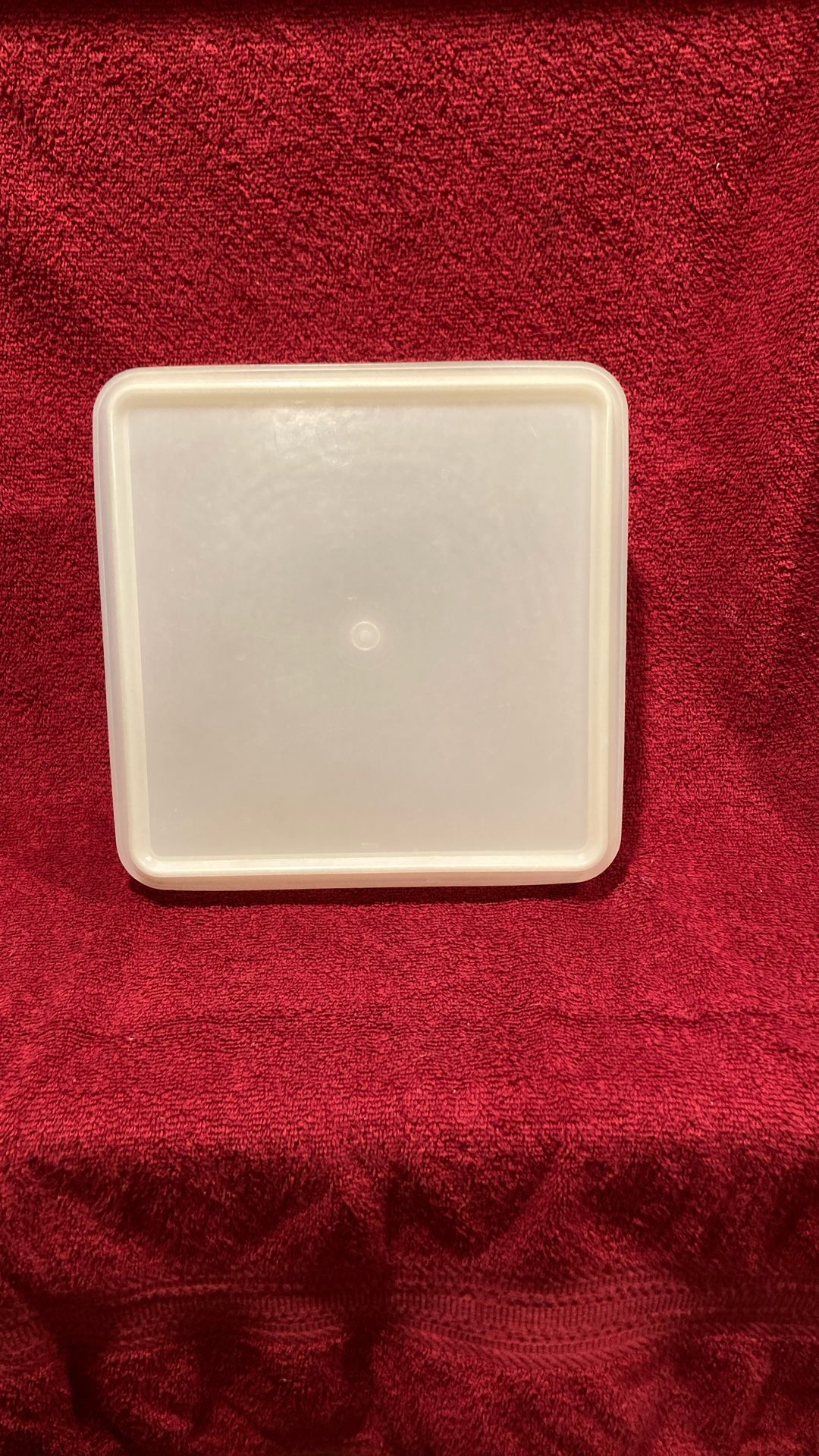 Tupperware – vintage Square