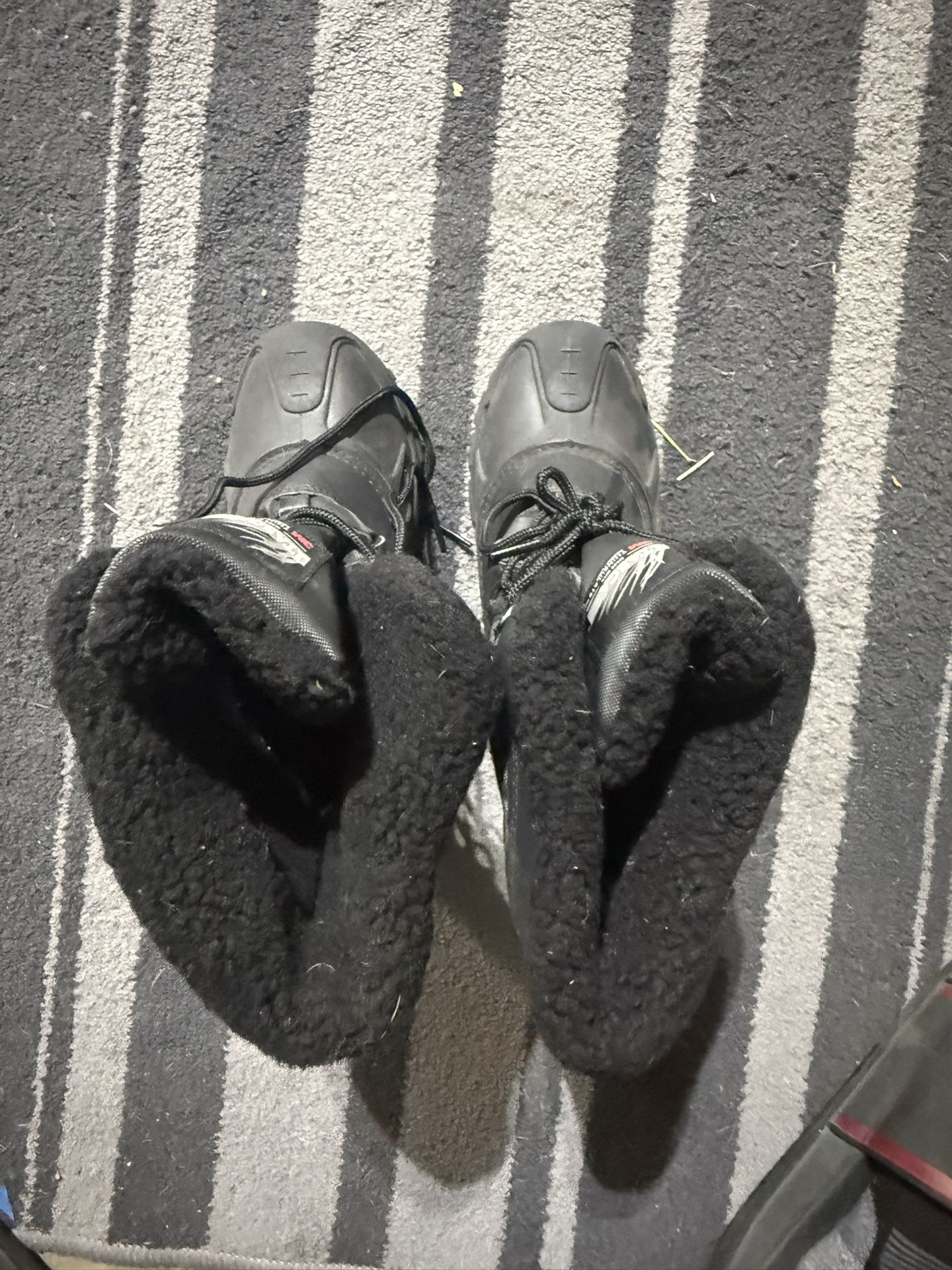 Snow shoes