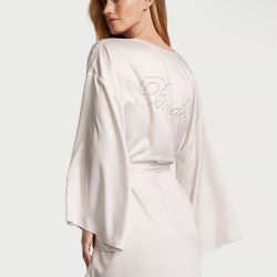 VS Robe Size XS/S