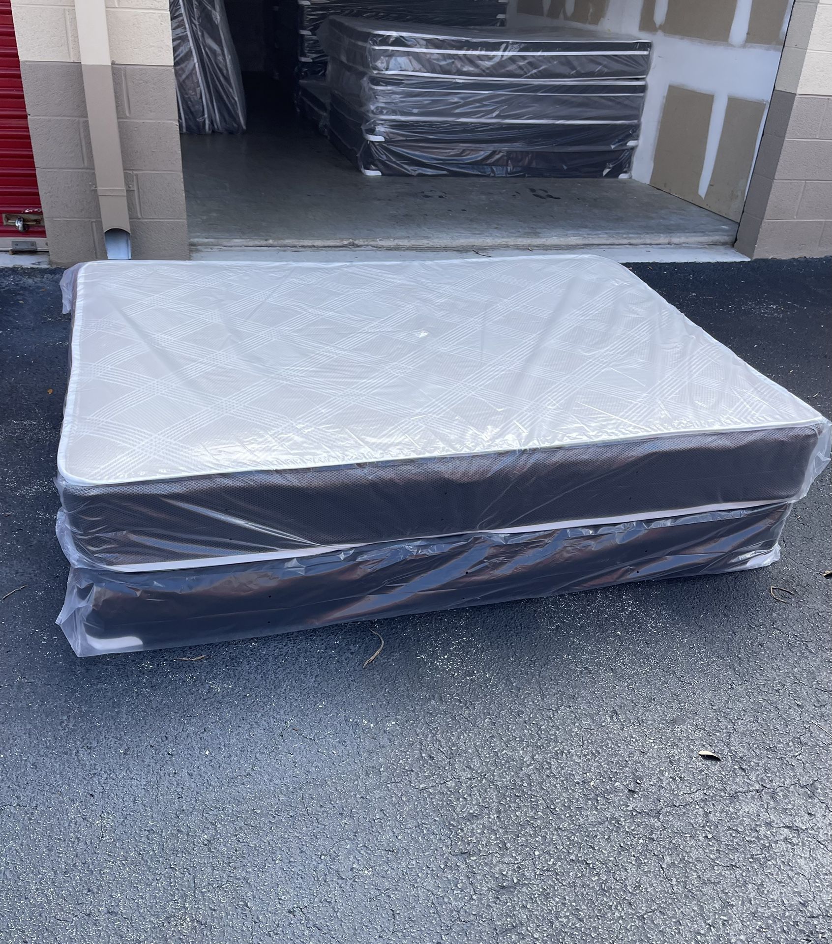 New Full Size Mattress And Box Spring Set