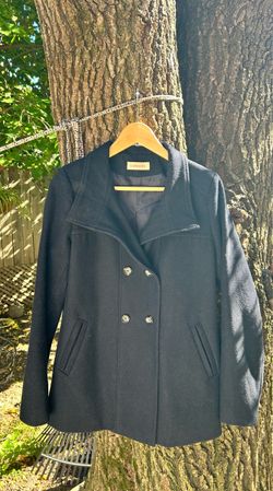 Elegant French Camaïeu Peacoat