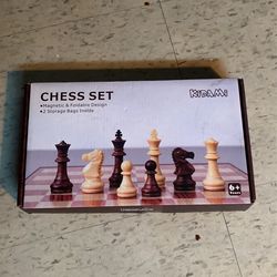 Small Chess Set 