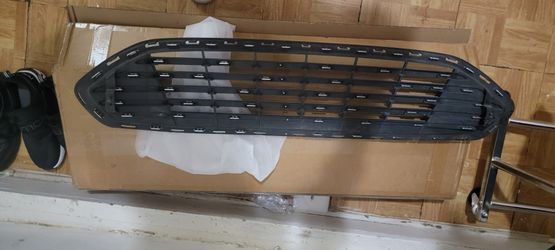 Selling A Ford Fusion Front Grill It's From A 2016