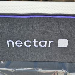 LIKE NEW! Nectar Premier Twin XL Mattress - Delivery Available