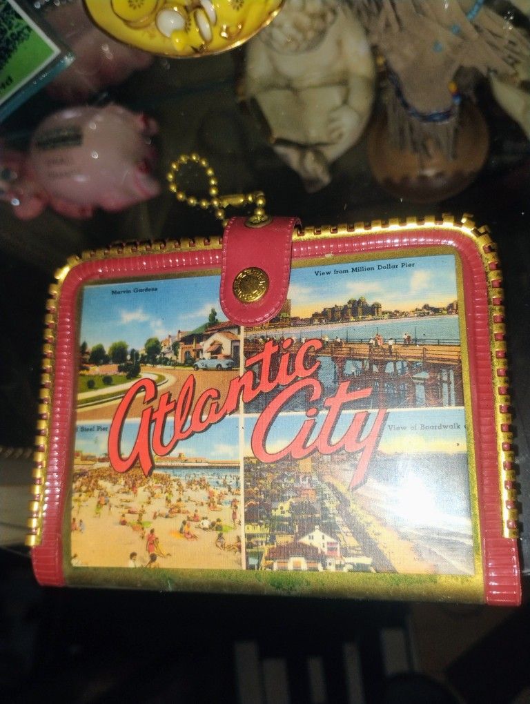 Vintage Atlantic City Wallet And Postcard Book