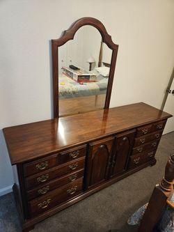 Vintage American Drew Inc 9 Drawer Dresser With Mirror Cherry