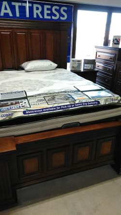 Matresses, beds, couches, tables