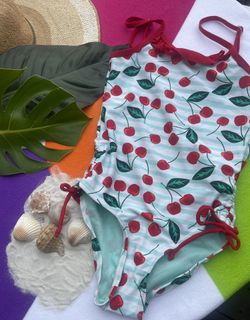 Girl Swimsuit