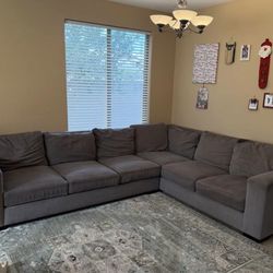 Sectional Couch 