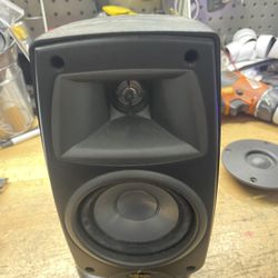 N1. Klipsc hi fi audio speaker  With bracket 