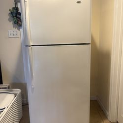 Refrigerator for apartment or garage