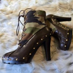 Michael Kors Camo 5 inch Heel Lace Up Duck Boots