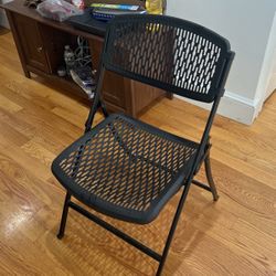 Selling Folding Chair $10