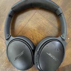Bose Over-ear Bluetooth headphones 