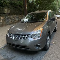 2011 Nissan Rogue  SV