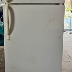 Frigidaire Refrigerator