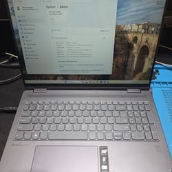 Lenovo Yoga 7i 16 Inch Touchscreen
